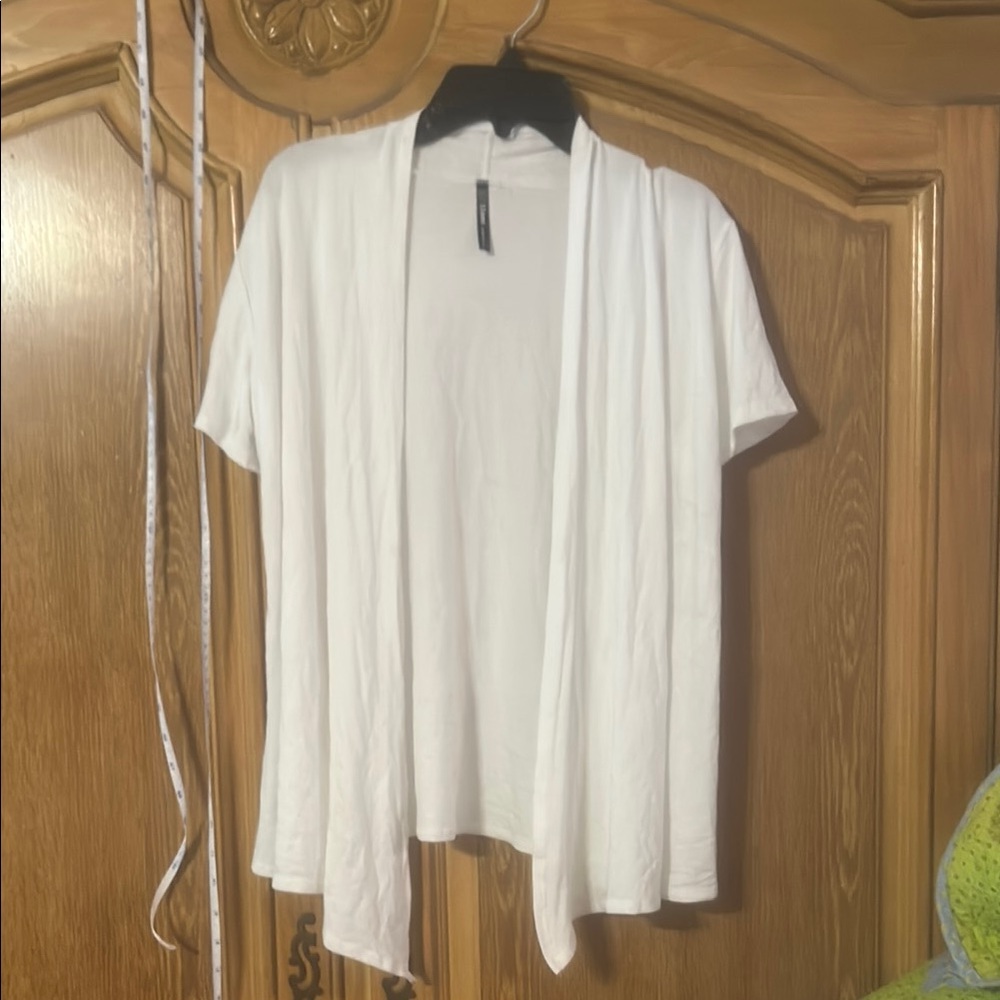 Ami Classic White Cardigan
